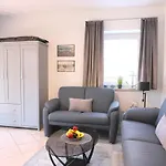 Die Erdgeschosswohnung Befindet Sich In Alt-Westerland.