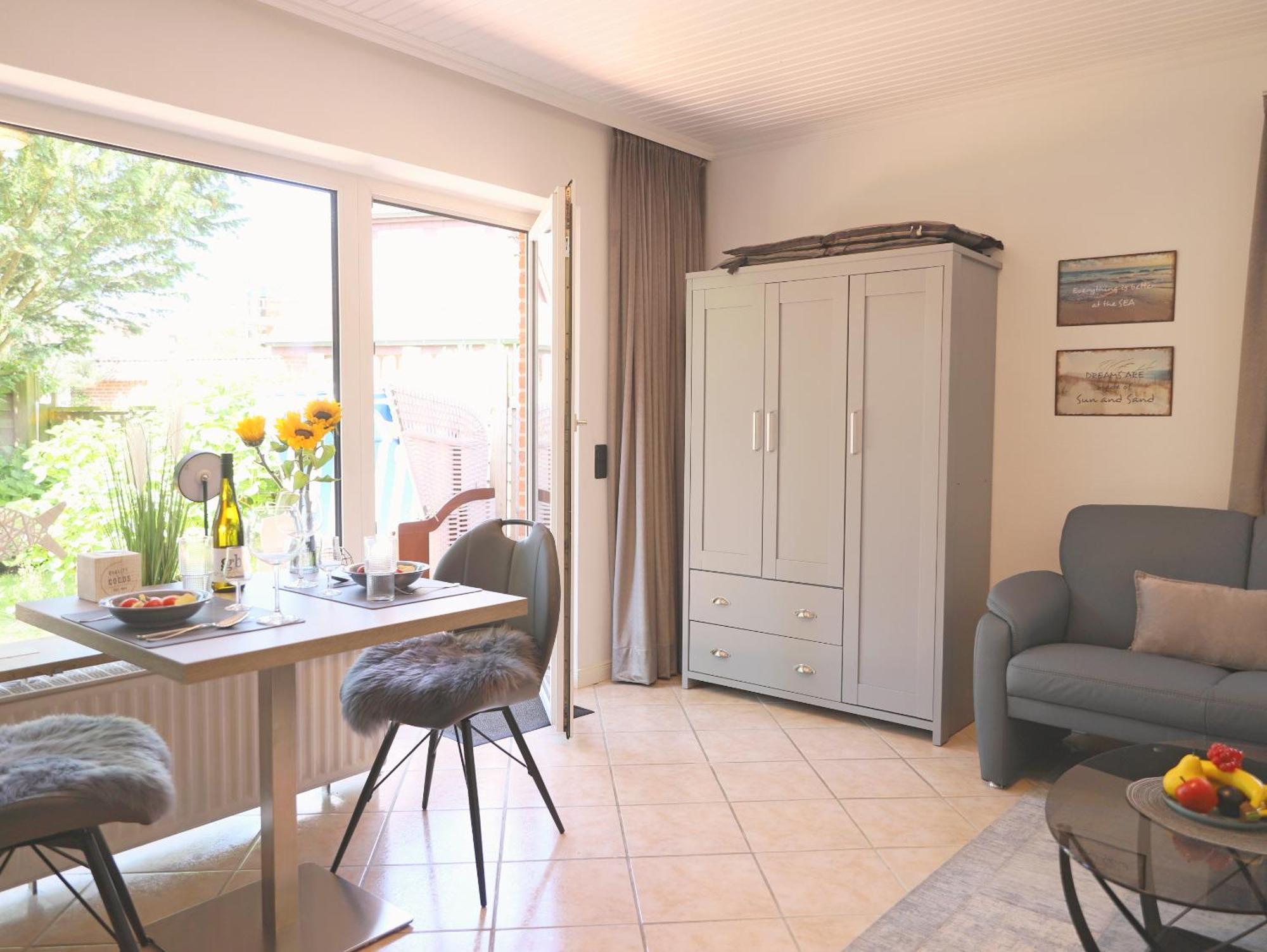 Erdgeschosswohnung Befindet Sich In Alt-westerland. * Westerland